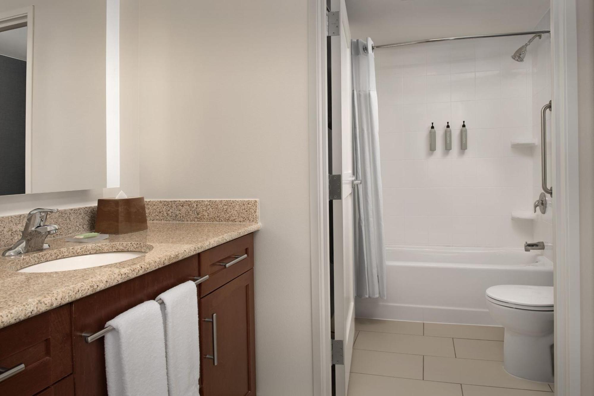 Residence Inn By Marriott Syracuse Downtown At Armory Square Eksteriør bilde