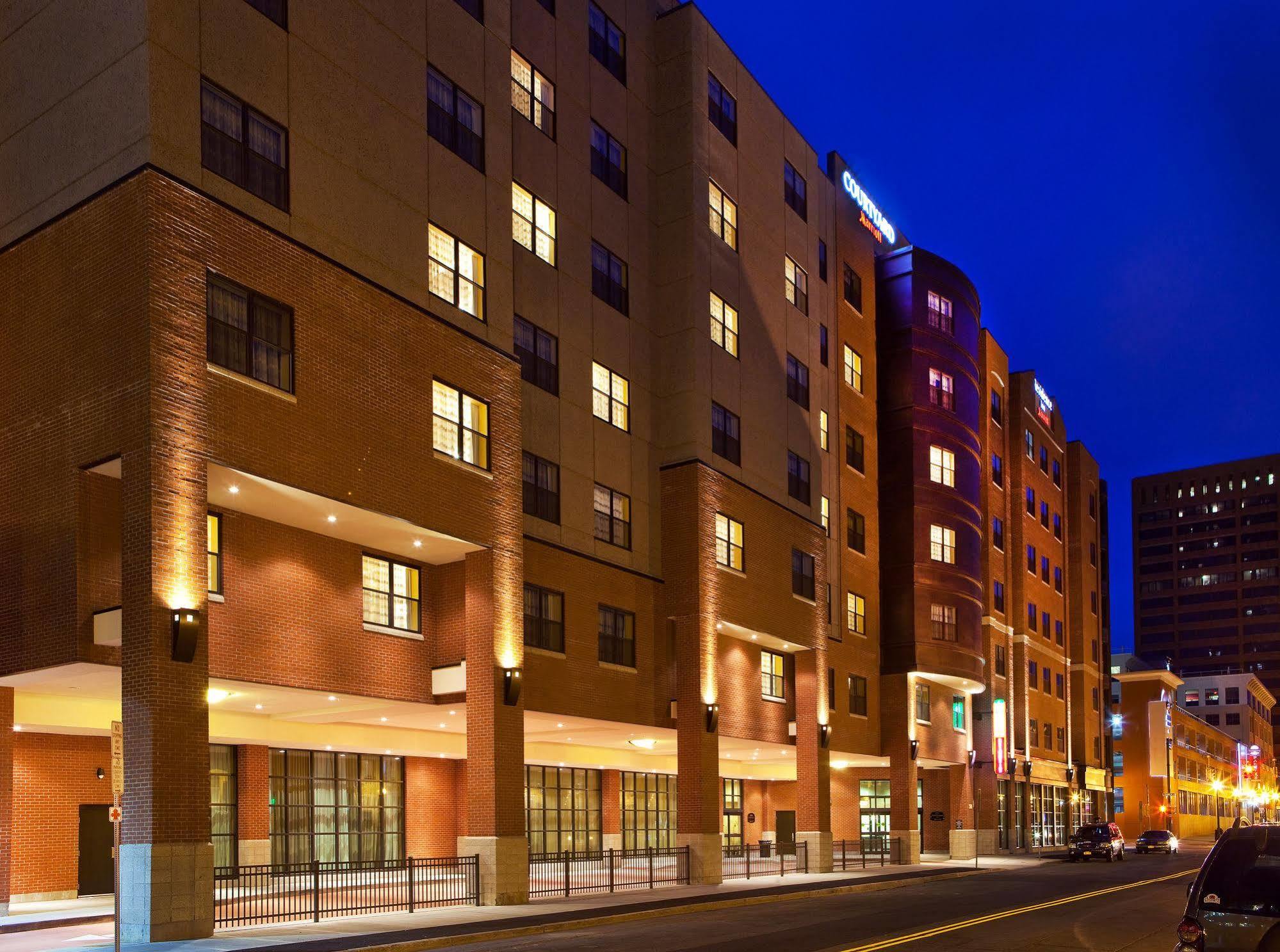 Residence Inn By Marriott Syracuse Downtown At Armory Square Eksteriør bilde